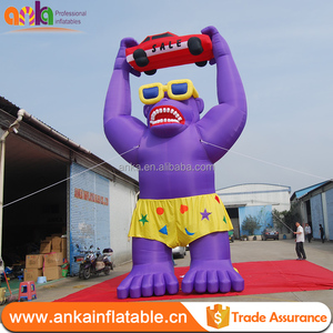 Gorila inflable gigante en cuclillas con <span class=keywords><strong>coche</strong></span> en la cabeza, color personalizado, tamaño <span class=keywords><strong>de</strong></span> 20 pies, <span class=keywords><strong>alquiler</strong></span> <span class=keywords><strong>de</strong></span> publicidad al aire libre, atractivo - Product Image 3