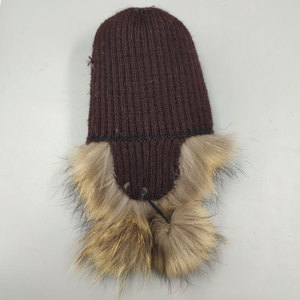 Bonnet en fourrure de renard brodé à la main pour <span class=keywords><strong>femme</strong></span> - <span class=keywords><strong>Chapeau</strong></span> rayé ajustable en tissu courant pour usage quotidien ou festif - Product Image 6