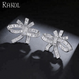 RAKOL EP366 <span class=keywords><strong>Orecchini</strong></span> da Sposa alla Moda in Cristallo Placcati Oro <span class=keywords><strong>Rosa</strong></span> con Design a Fiocco in Rame Placcato Oro Certificati - Product Image 4