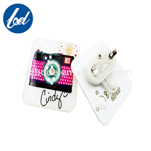 2017 Année Nouvelle Mode Safe Pin Écologique Bouton Badge/Plaque D'étain Badge/<span class=keywords><strong>Plastique</strong></span> Badge D'étain - Product Image 1