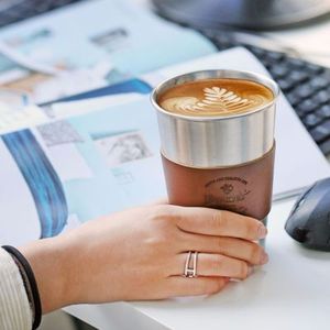 Costume portable en cuir pour camping en plein air, logo <span class=keywords><strong>personnalisé</strong></span>, cadeaux promotionnels, manches en cuir, <span class=keywords><strong>tasse</strong></span> café en acier inoxydable, 10oz 14oz, 50 pièces - Product Image 3