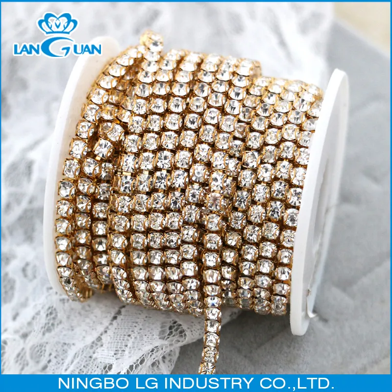 Desain Baru Lembaran Berlian Imitasi Berlian Logam Emas Pemangkasan Jala Hotfix untuk Tas, Sepatu dan Kain
