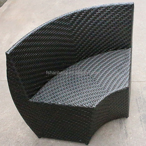 Juego de Mesa y Sillas Redondas de Ratán para Balcón, Compacto, en Oferta - Product Image 3