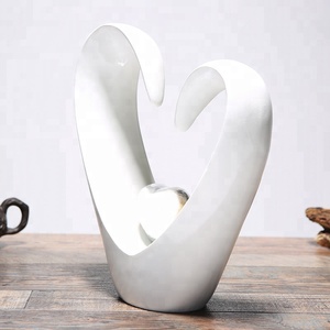 Adornos de resina con forma de amor para decoración del hogar, fabricante de artesanía personalizado, venta al por mayor de China, nuevo diseño, 2018 - Product Image 3