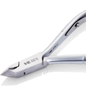 Pince à cuticules de qualité supérieure la plus vendue en acier inoxydable gris N-05 NGHIA NIPPERS manucure et pédicure ensemble exportation du Viet Nam - Product Image 1