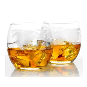 A granel de lujo redondo Oval de cristal líquido grabado mundo tiro Vodka Whiskey Globo de Cristal taza
