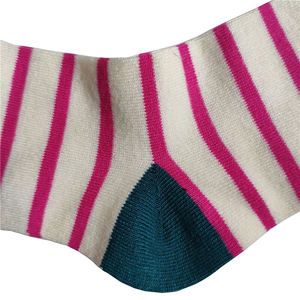 <span class=keywords><strong>Chaussettes</strong></span> <span class=keywords><strong>en</strong></span> <span class=keywords><strong>bambou</strong></span> pour femmes - Jacquard rayé avec logo, écologiques, respirantes, antibactériennes, <span class=keywords><strong>chaussettes</strong></span> de printemps pour un confort quotidien - Product Image 4