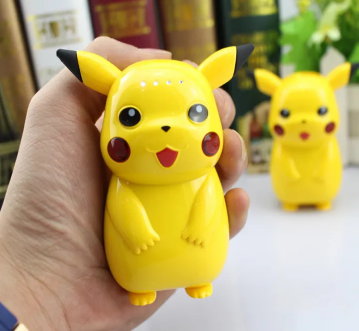 Ücretsiz Örnek 10000 mAh Moda taşınabilir güç kaynağı Plastik Cep Telefonu Şarj Cihazı Pikachu Güç Bankalar Ses ve Işık ile