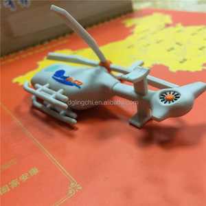 Toda la venta de 3D avión diseño llavero de goma con logo - Product Image 2
