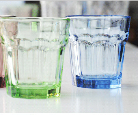 Цветная стеклянная чашка для воды объемом 280 мл