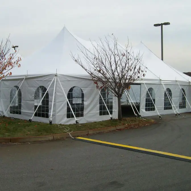 Tente en aluminium de poteau d'événement extérieur fait sur commande de Celina pour des événements de noce 40 pi x 40 pi (12.2 m x 12.2 m)