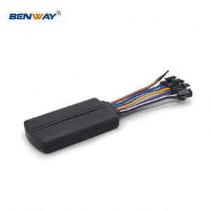 SOS และการรับฟังเสียง ACC สัญญาณเตือน GPS Tracker ยานพาหนะอุปกรณ์ติดตามรถสําหรับรถแท็กซี่ - Product Image 5