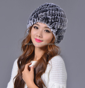 Handmade colorful pom hub wool hat cap - Product Image 4