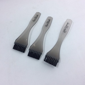 <span class=keywords><strong>Brosse</strong></span> à <span class=keywords><strong>barbe</strong></span> peigne en plastique avec logo personnalisé bon marché pour cosmétiques - Product Image 3