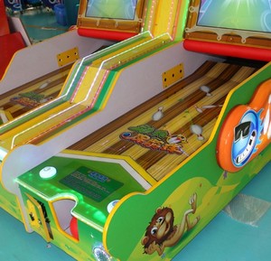 Đồng tiền hoạt động công viên giải trí cuối cùng <span class=keywords><strong>Bowling</strong></span> Arcade trò chơi video Máy | trẻ em Mini <span class=keywords><strong>Bowling</strong></span> Arcade cho trung tâm trò chơi - Product Image 6