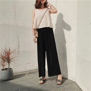 <span class=keywords><strong>Pantaloni</strong></span> Estivi da <span class=keywords><strong>Donna</strong></span> a Vita Alta in Chiffon Plissettato, Gamba Larga e Lunghezza alla Caviglia, Vari Colori - Product Image 1