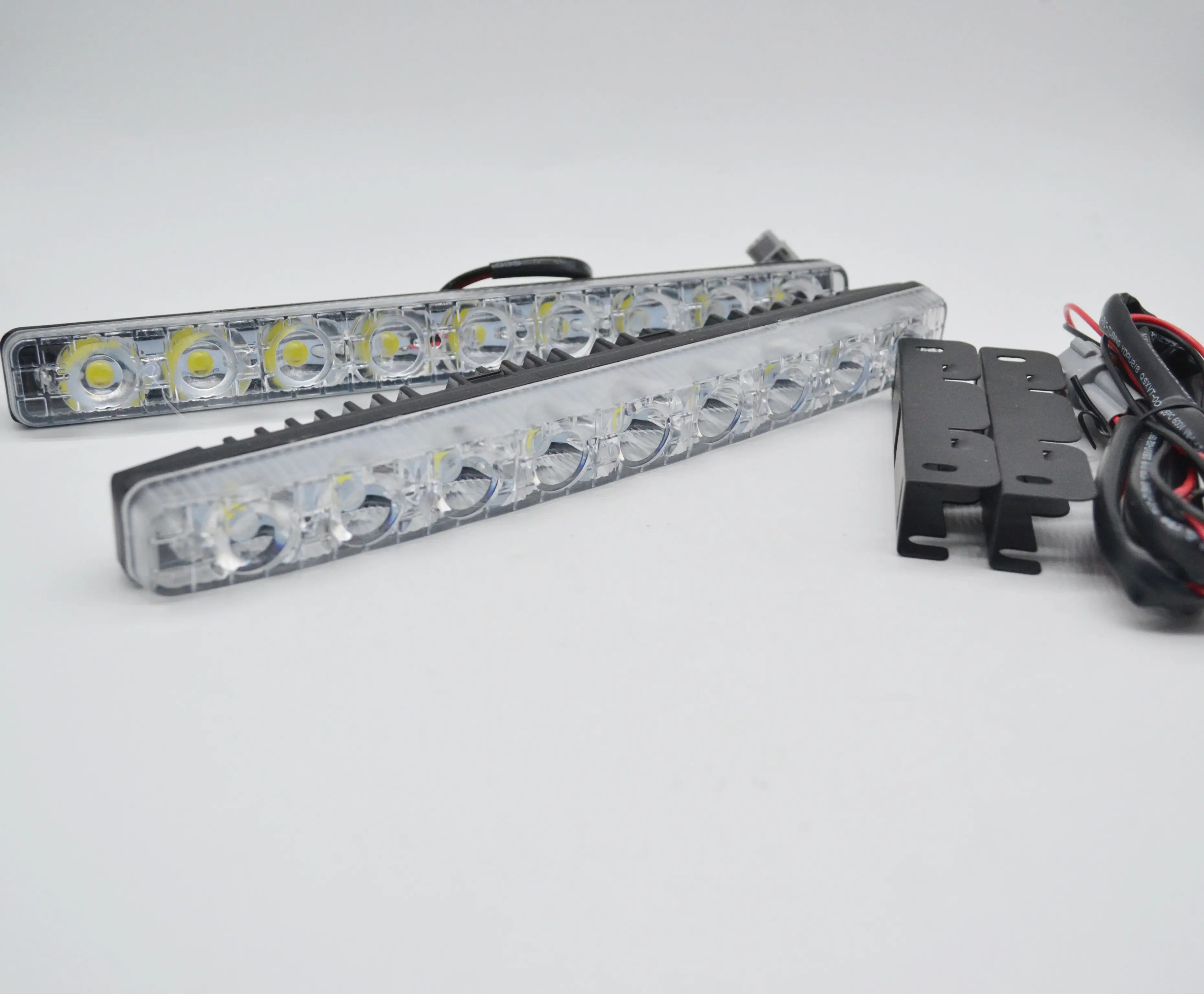 自動車部品12V 9W LED DRL 900LMデイタイムランニングライト