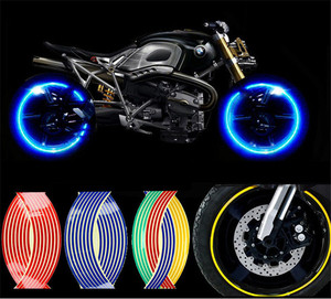 YOUME Nuove Strisce Riflettenti Adesive per Ruote e Decalcomanie in 5 Colori per Bici, Moto e <span class=keywords><strong>Auto</strong></span>, Nastro Decorativo per Cerchioni, Stile Elegante per <span class=keywords><strong>Auto</strong></span> - Product Image 2