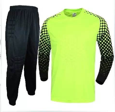 ropa para arqueros de fútbol