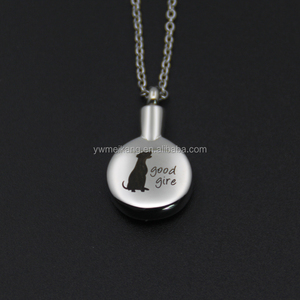 Bijou de crémation unisexe en acier inoxydable plaqué argent avec motif de chien Good Gire - Product Image 4