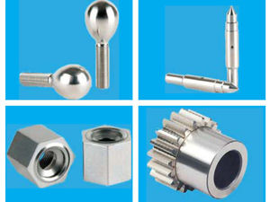 สลักเกลียวทองเหลืองสแตนเลสเจาะรูลวด EDM เจาะเหล็กสำหรับงานวิศวกรรมชิ้นส่วนเครื่องจักรกลซีเอ็นซี - Product Image 3