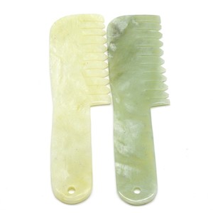 Pettine <span class=keywords><strong>in</strong></span> <span class=keywords><strong>Giada</strong></span> Naturale di Xiuyan, <span class=keywords><strong>Massaggiatore</strong></span> Gua Sha per Cuoio Capelluto, per Crescita dei Capelli e Relax, Strumento di Bellezza all'Ingrosso - Product Image 4