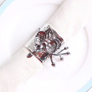 Bagues <span class=keywords><strong>de</strong></span> serviettes en métal motif floral 3D, 1 pièce, décoration <span class=keywords><strong>de</strong></span> Table pour serveur, fête <span class=keywords><strong>de</strong></span> mariage - Product Image 4