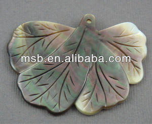 Pendentif lèvres noires sculptées, mère de perle, coquille, caméo, nouvelle collection - Product Image 6