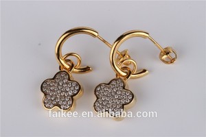 <span class=keywords><strong>Grossiste</strong></span> <span class=keywords><strong>bijoux</strong></span> <span class=keywords><strong>fantaisie</strong></span> en argent 925 boucle d'oreille plaqué or cire micro pave réglage boucle d'oreille - Product Image 6