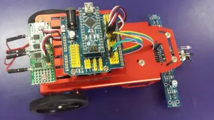 Fai da te bluetooth Arduino robot kit robot programmabili serbatoio/auto per la robotica principiante