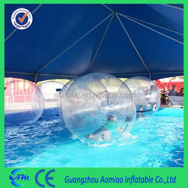 Flotante de la piscina precio barato caminar sobre el agua bola del zorb para la venta