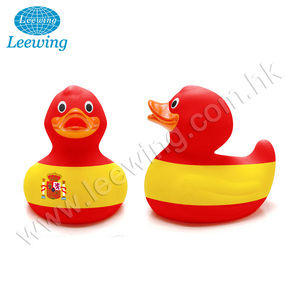 เป็ดยางร้องเอี๊ย๊ รักษ์โลก ลายธงชาติสเปน - Product Image 1