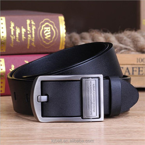 Cinturón de cuero de vaca Hebilla de aleación Cinturones de <span class=keywords><strong>hombre</strong></span> para <span class=keywords><strong>hombre</strong></span> <span class=keywords><strong>Moda</strong></span> Nuevo diseño Cinturones masculinos Fábrica de alta calidad - Product Image 4