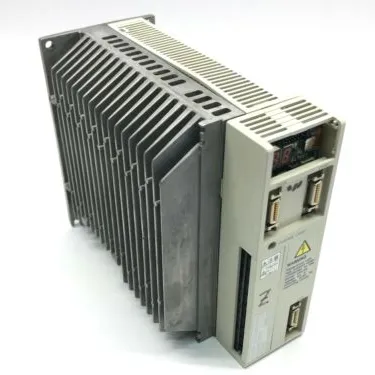 เซอร์โวมิตซูบิชิ MDS-A-SVJ-10ไดรฟ์หน่วยเซอร์โวเครื่องขยายเสียง/แหล่งจ่ายไฟสำหรับเครื่อง CNC