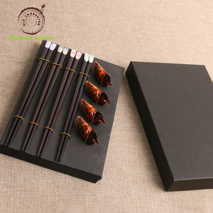 Conjunto <span class=keywords><strong>de</strong></span> regalo <span class=keywords><strong>de</strong></span> estilo japonés <span class=keywords><strong>de</strong></span> alta calidad, palillo <span class=keywords><strong>para</strong></span> aperitivos, Sushi, Ramen, personalizado, ecológico y saludable, <span class=keywords><strong>para</strong></span> <span class=keywords><strong>comer</strong></span> - Product Image 5