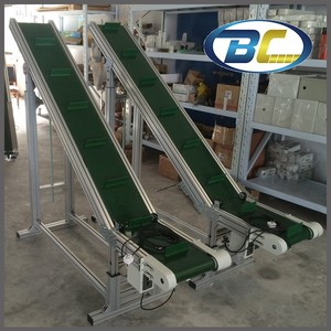 Fabrika kaynağı eğimli bantlı taşıyıcı ayarlanabilir bölme eğim kemer tırmanma kemer makinesi - Product Image 2
