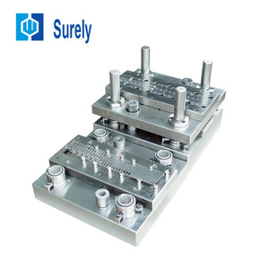 Moule de poinçonnage de précision personnalisé de haute qualité matrice de timbre <span class=keywords><strong>en</strong></span> métal <span class=keywords><strong>en</strong></span> aluminium usage domestique estampage de béton conçu progressivement - Product Image 1