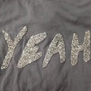 Kaviar Perlen Strass Buchstaben Hot-Fix-Technik Kristall Eisen auf Strass Wärme übertragung für T-Shirt