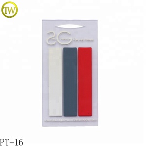 Étiquettes volantes en plastique PVC transparent personnalisé Étiquette en caoutchouc pour vêtement avec logo en relief - Product Image 4