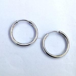 Pendientes de tubo hueco de plata de ley H192-2x15mm, aros chapados en rodio - Product Image 1