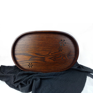Plateau de service en bois de 39 cm, style japonais classique, peint à la main, éco-responsable, motif fleurs de cerisier ajourées, vente en gros - Product Image 5