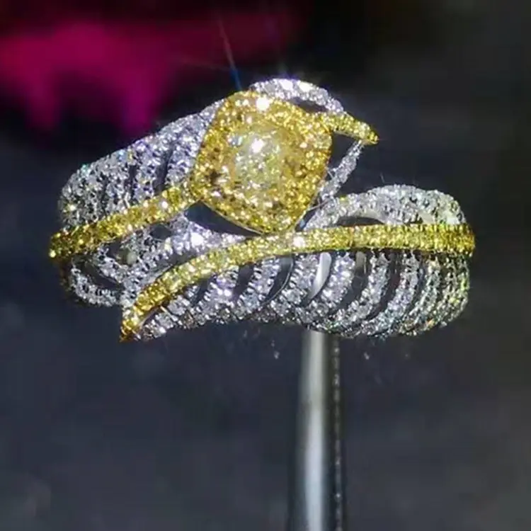 Pemasok Perhiasan Berlian Batu Permata Royal Eropa Emas 18K 0,24 Ct Cincin Berlian Kuning Alami untuk Wanita