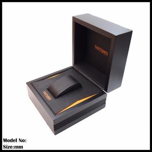 2020 Luxury Leather Pattern Metal Plate Stitching <b>Mens</b> <b>Watch</b> <b>Box</b> - Product Image 2