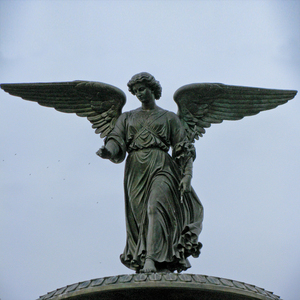 Statua di angelo alato in <span class=keywords><strong>bronzo</strong></span> a grandezza naturale verde <span class=keywords><strong>antico</strong></span> cimitero in ottone grande scultura di angelo seduto - Product Image 4