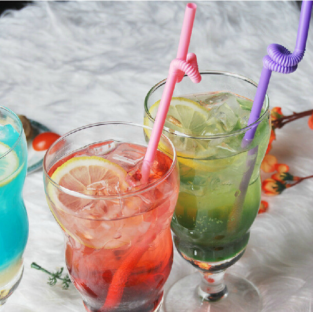 cocktail/brandy/champagne/juice glass cup with stem/glass goblet