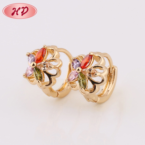 Dubai Ultimo <span class=keywords><strong>A</strong></span> <span class=keywords><strong>Forma</strong></span> <span class=keywords><strong>di</strong></span> Fiore In Oro <span class=keywords><strong>Rosa</strong></span> Placcato <span class=keywords><strong>di</strong></span> Cristallo Del Cerchio <span class=keywords><strong>Orecchini</strong></span> Per La Cerimonia Nuziale - Product Image 5