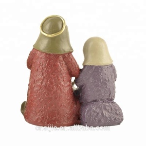 Set Presepe Natalizio in Resina con Maria, Giuseppe e Gesù Bambino, Figure Sacre della Sacra Famiglia, Decorazione Natalizia - Product Image 3