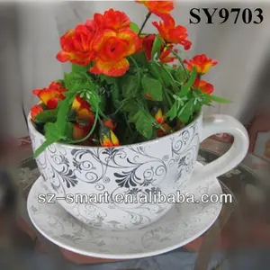 花盆花盆和茶碟陶瓷花盆