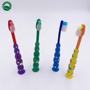 Cepillo de dientes con forma de palos para niños, con tomates clásicos y ventosas - Product Image 6