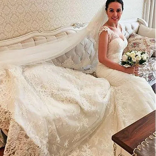 2021 Rücken lose Brautkleider Meerjungfrau Brautkleid V-Ausschnitt Vestido De Noiva Flügel ärmel Spitze Boho Dubai Arabisches Brautkleid